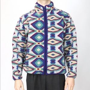 90’s Vintage Woolrich Aztec Patterned Zip Up!